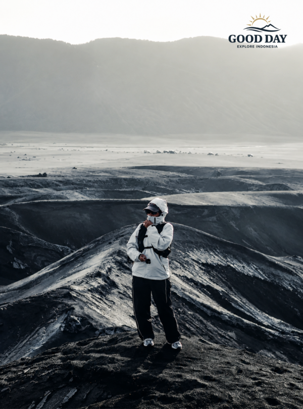 Swag travel photo with jeep at Mount Bromo East Java