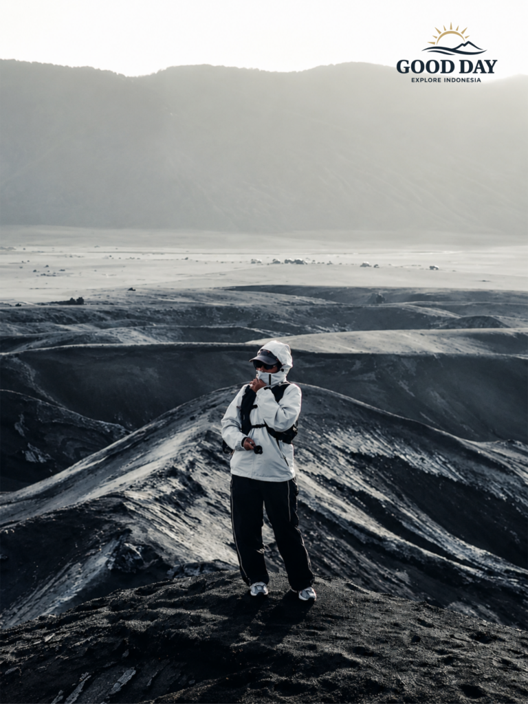 Swag travel photo with jeep at Mount Bromo East Java