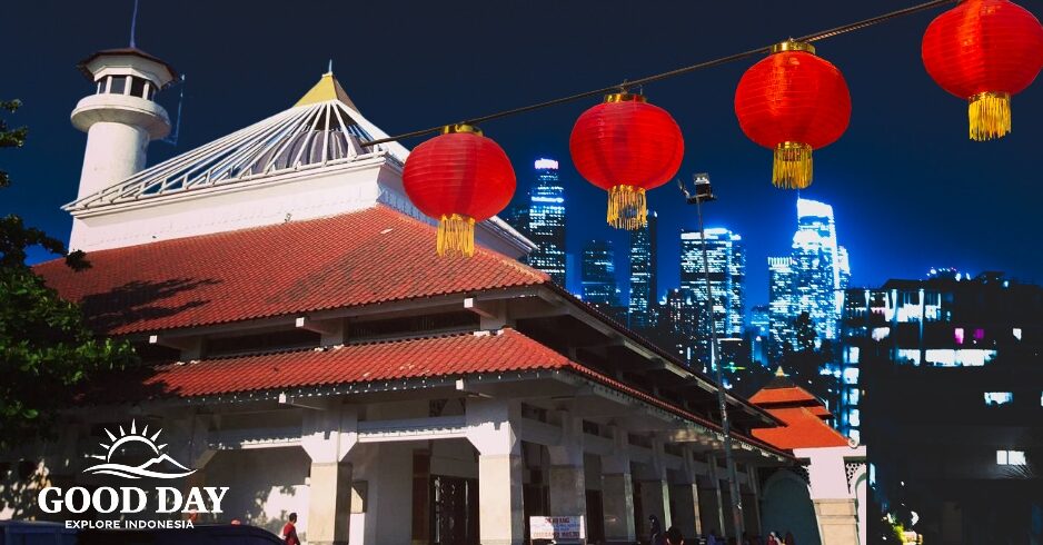 Good Day Indonesia Surabaya private city tour visiting historical landmarks and cultural attractions