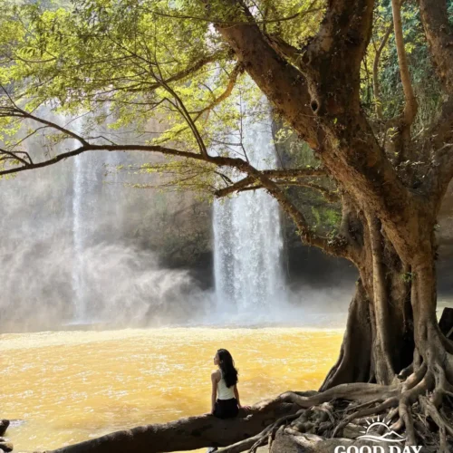 Travelers exploring Geopark Ciletuh in West Java on a one-day trip from Jakarta with Good Day Tour, featuring spectacular waterfalls, rainforest, cliffs, and UNESCO Global Geopark landscapes.